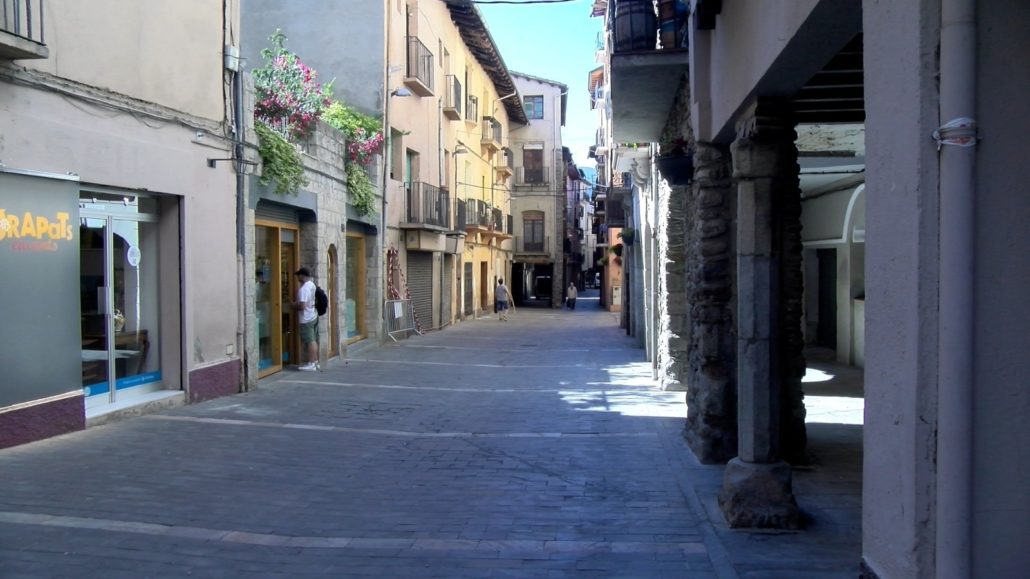 L’Ajuntament de la Seu d’Urgell anuncia un increment de la neteja al centre històric i més accions per dinamitzar-lo