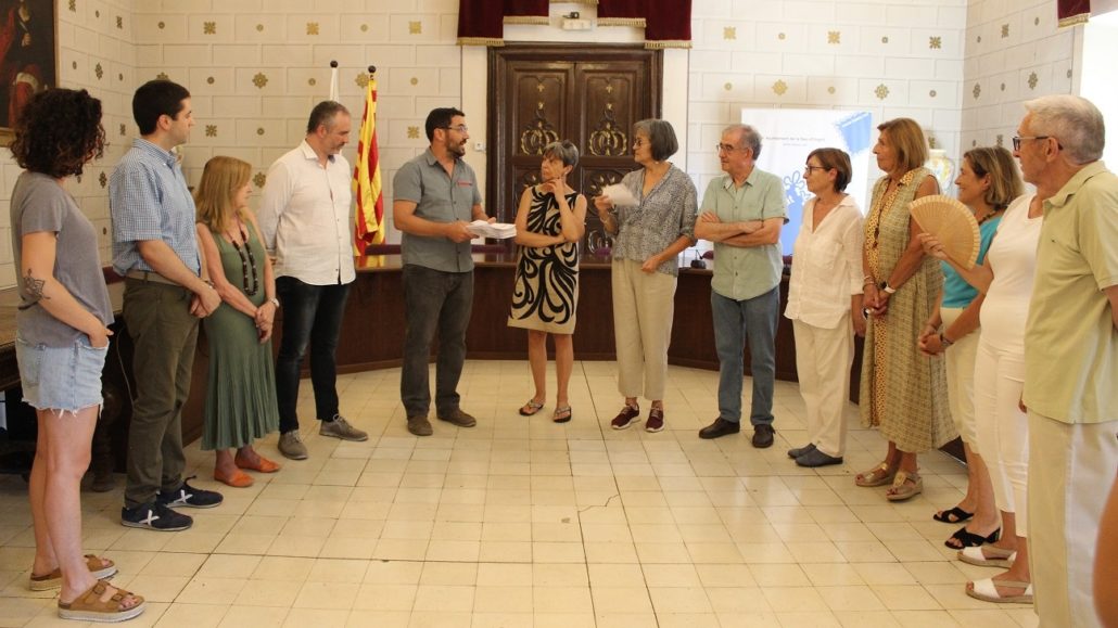 Recullen prop de 3.800 signatures per demanar la construcció d’una residència pública a la Seu