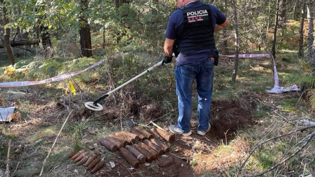 Un boletaire troba artefactes explosius en un bosc del Pallars Jussà