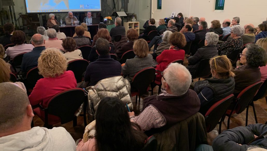 Èxit d’assistència de públic a la presentació del llibre “Joana, el valor de viure”