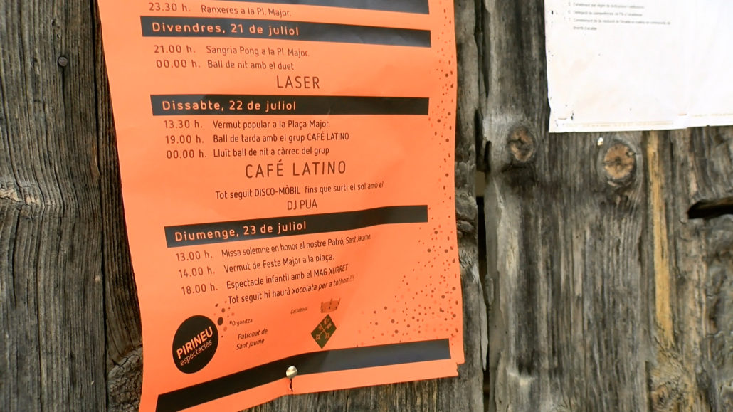 Travesseres balla al ritme de ranxeres per començar la festa major