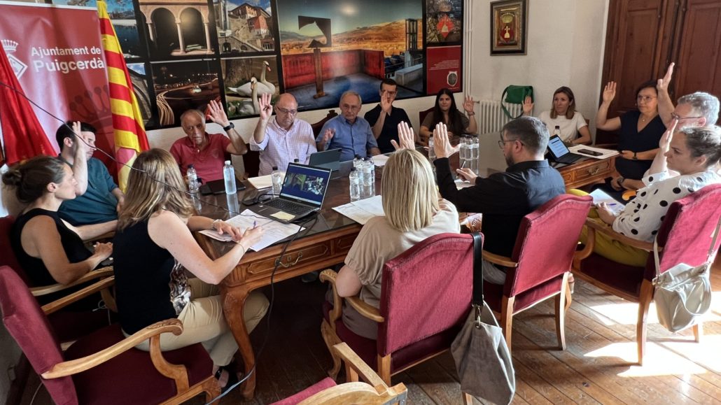L’ajuntament de Puigcerdà aprova el cartipàs d’aquest mandat, que compta amb vuit regidories