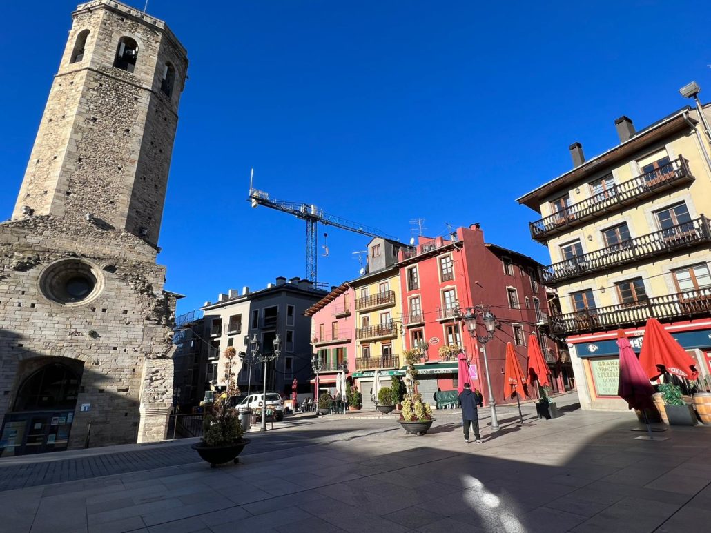L’Ajuntament de Puigcerdà suspèn temporalment l’atorgament de llicències de pisos turístics
