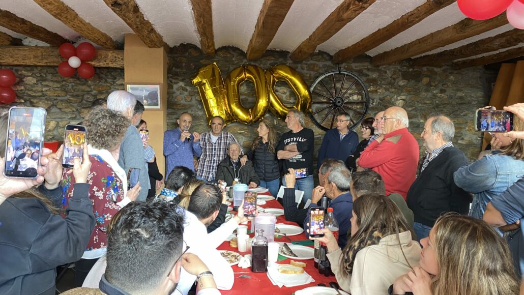 El poble de Bretui s’omple per celebrar el centenari de Ramon Grau
