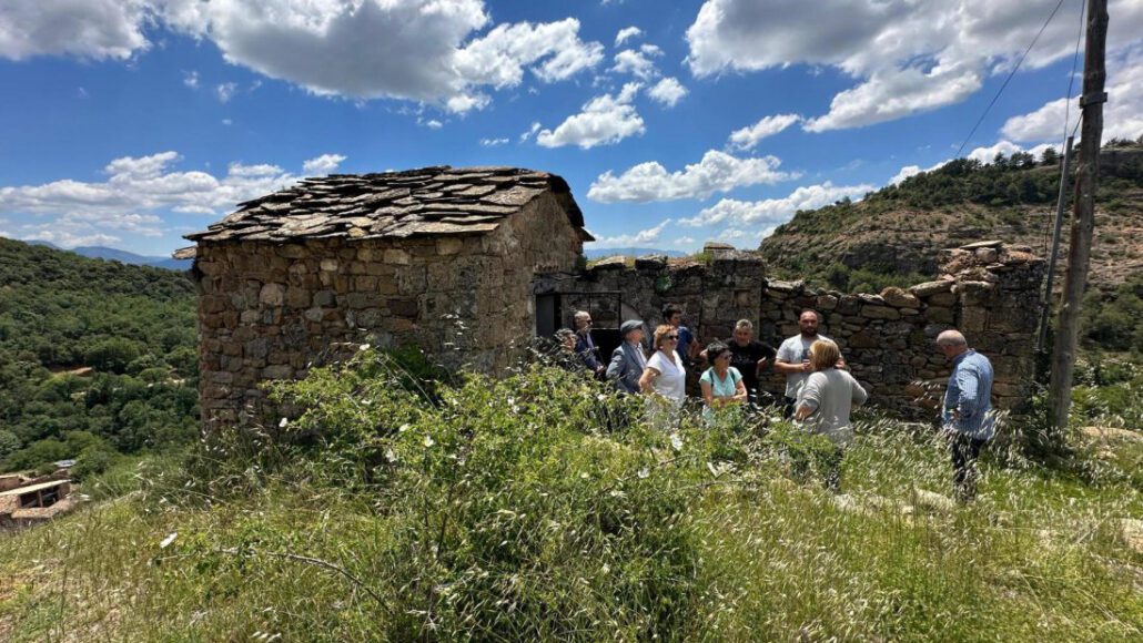 Inici dels treballs de seguretat de l’ermita del castell de Rivert, a Conca de Dalt