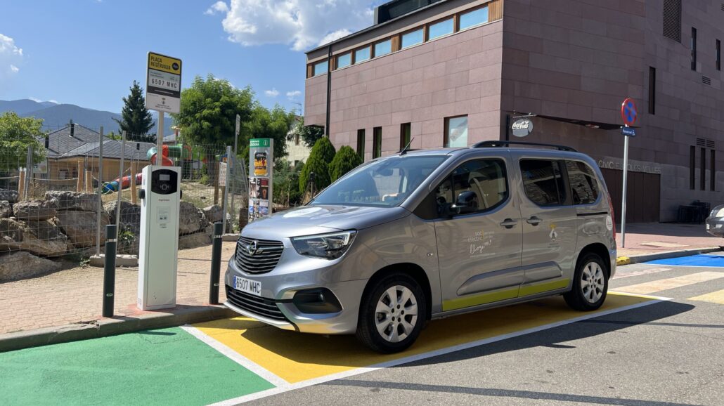 Bellver de Cerdanya posa en marxa el primer vehicle elèctric compartit al Pirineu