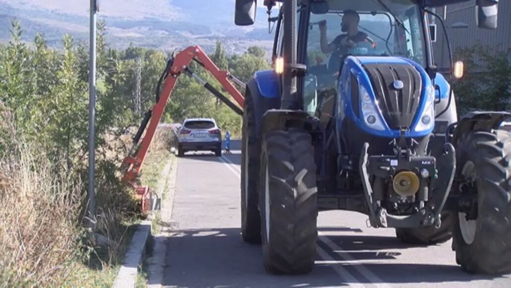 Puigcerdà comença a netejar i desbrossar camins i voreres