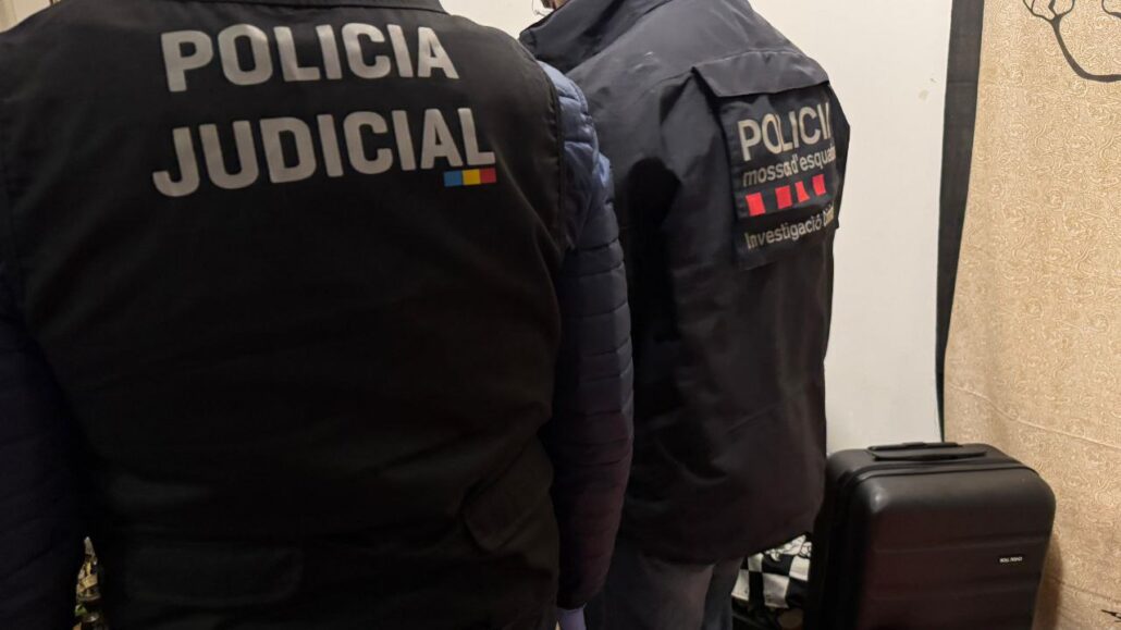 Desmantellat un punt de venda de cocaïna a la frontera del Riu Runer i a Ós de Civís