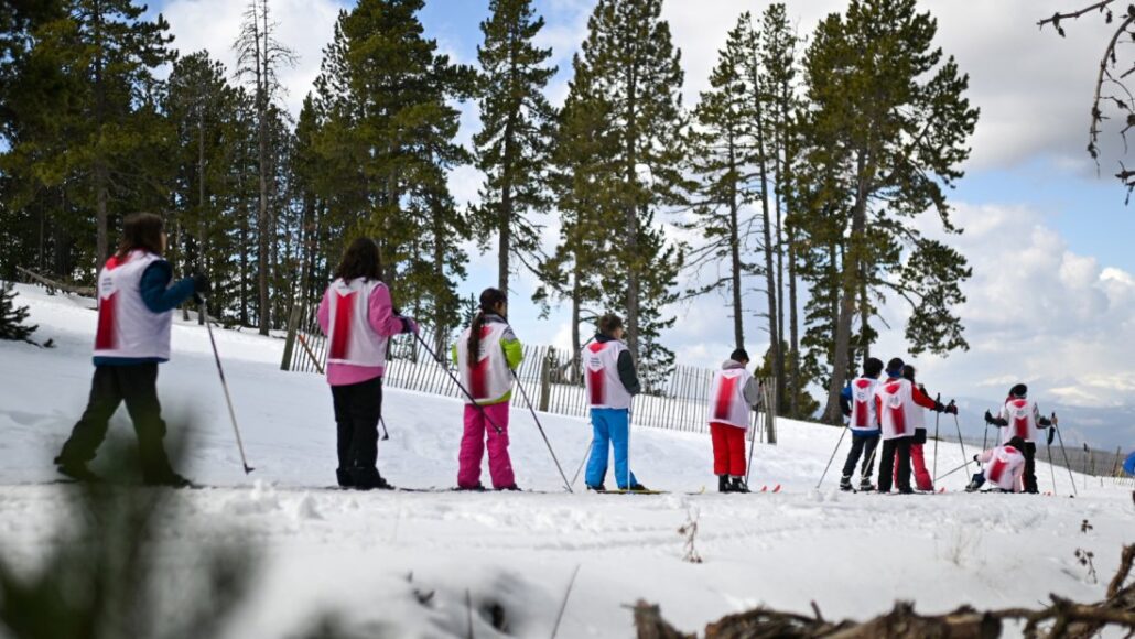 Més de 1.200 alumnes de 27 escoles de l’Alt Pirineu i Aran practicaran esports de neu gràcies al programa Esport Blanc Escolar