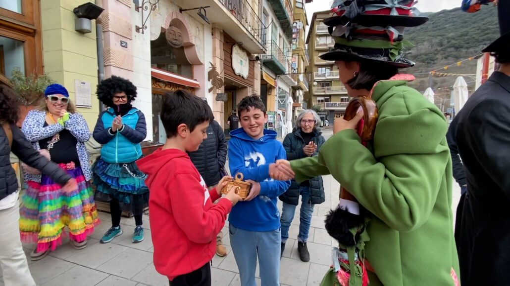 Dos joves escolars guanyen el concurs de facit de Sort