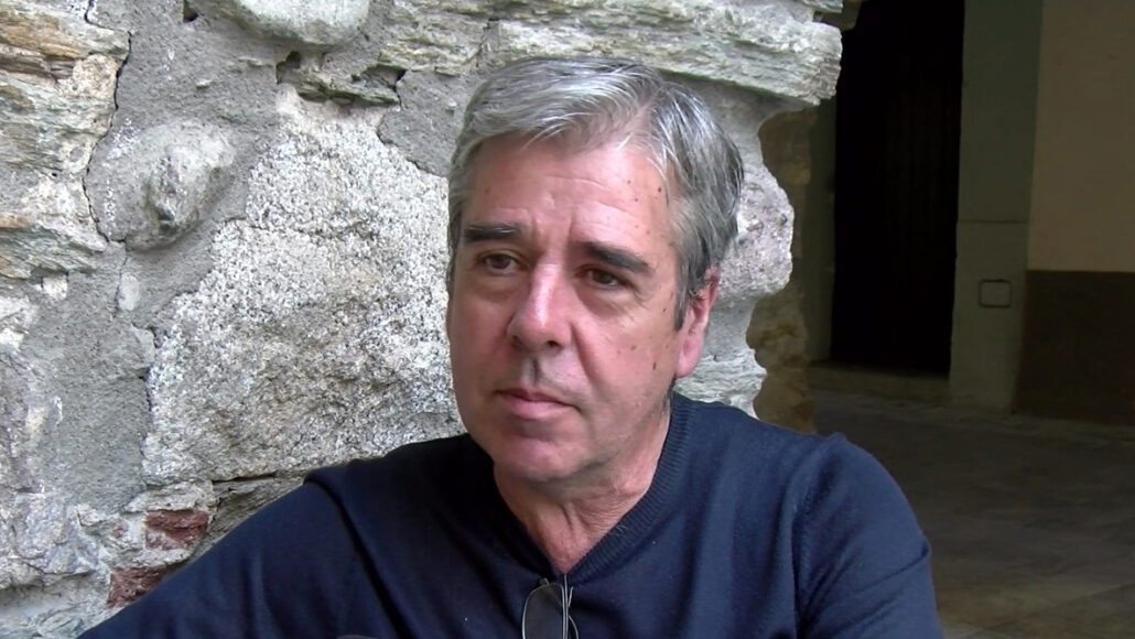 Toni Lombarte agrupa en un canal de Youtube la trajectòria de 20 anys de REC Produccions Un home assegut