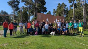 Grup de persones en un entorn natural