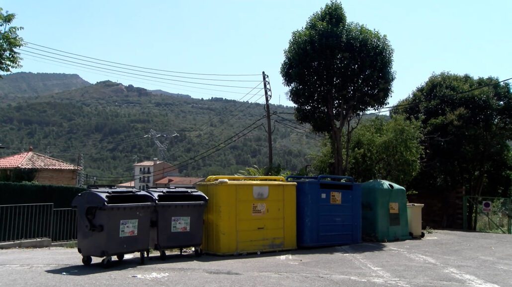 Contenidors de recollida d'escombraries