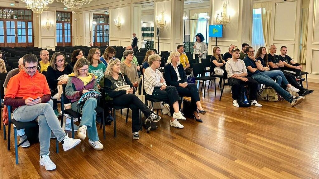 Representants del Jussà s’inspiren en models de cicloturisme d’Itàlia per desenvolupar la comarca