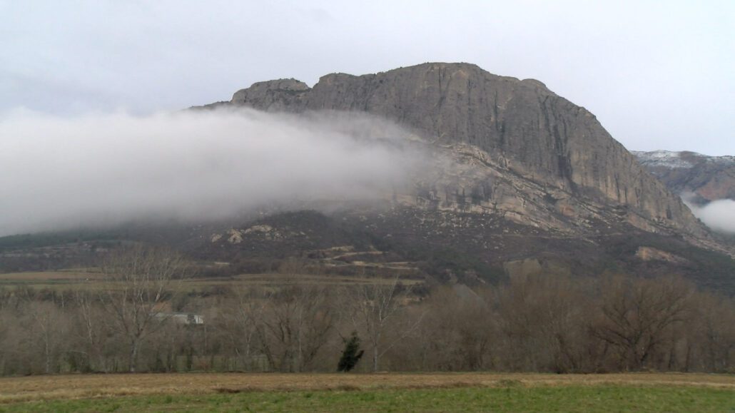 Peramola demana a Cultura mantenir la convivència entre patrimoni i escalada al Roc de Rumbau