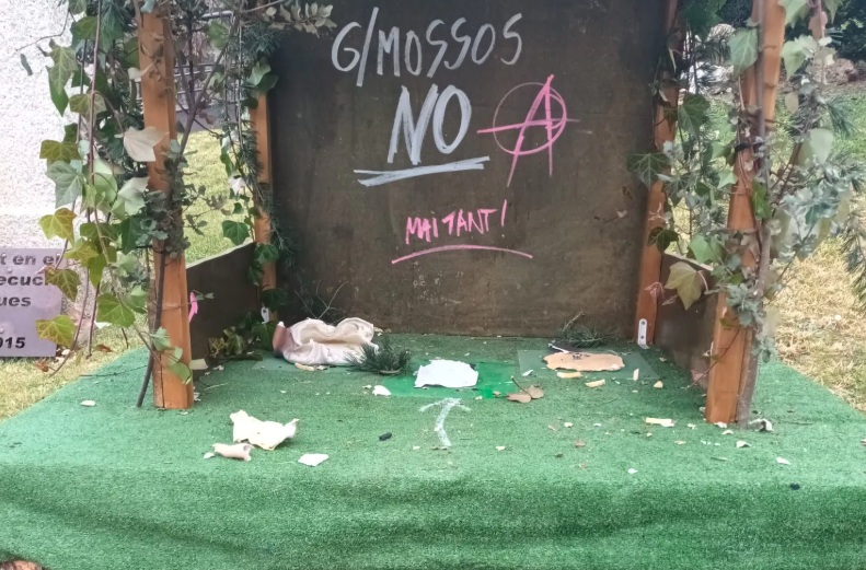 Vandalitzen i destrossen el pessebre de Sort i provoquen danys al poliesportiu municipal