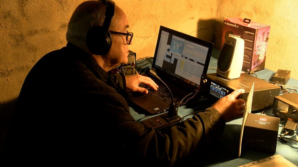 Radioaficionats del Pallars Jussà busquen la victòria en el concurs internacional ARRL 10m. Contest