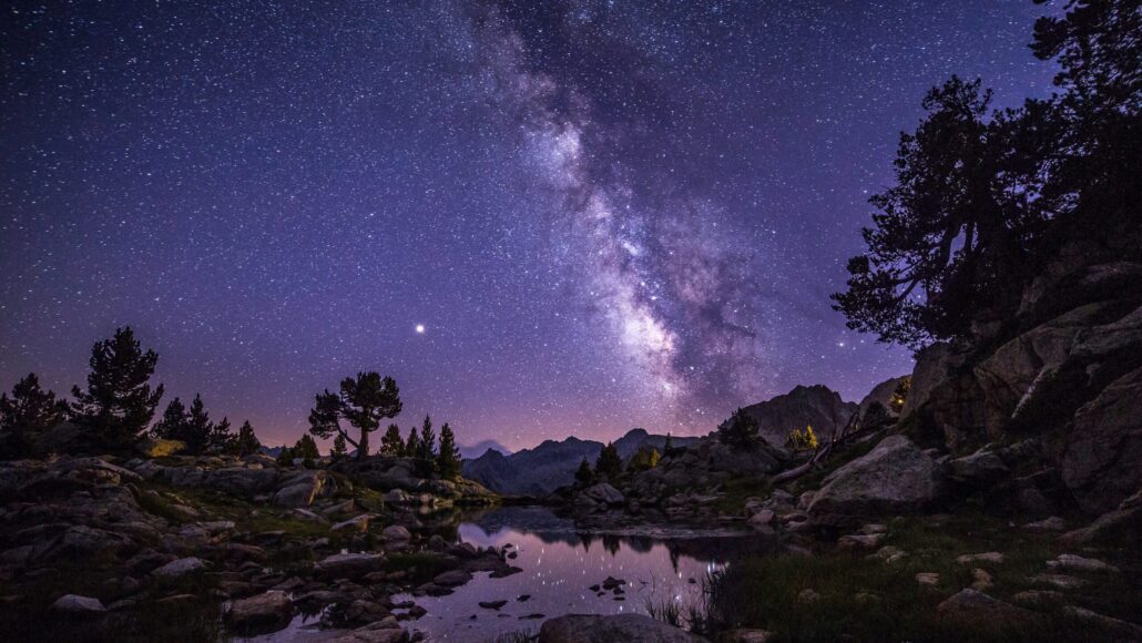La qualitat del cel nocturn dels Pirineus situa aquests espais entre els més ben preservats del país
