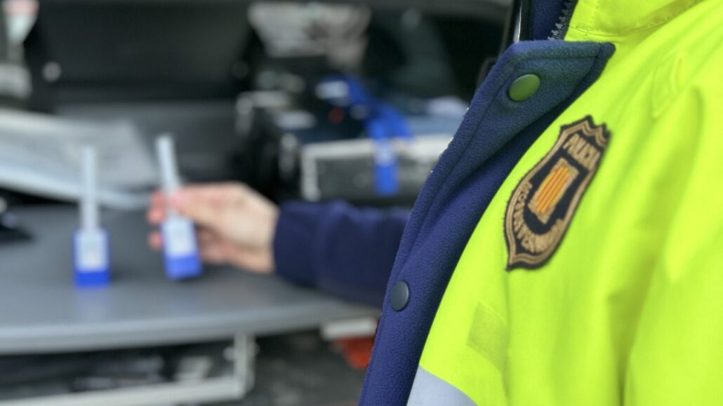 Detingut el conductor d’un autobús escolar a la Seu d’Urgell per donar positiu en cocaïna