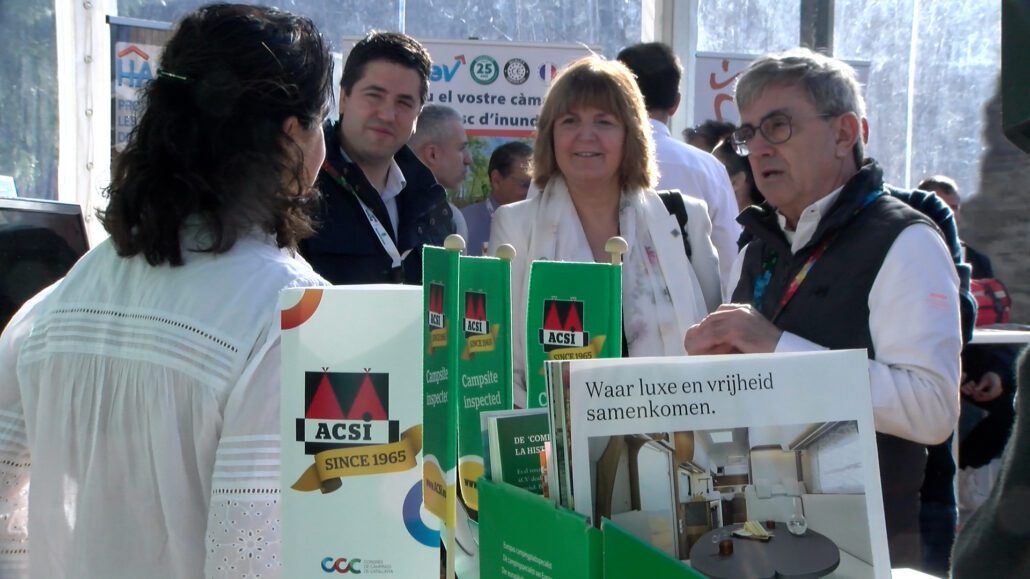 Fira d'empreses vinculades al càmping durant el Congrés / J.P.O.