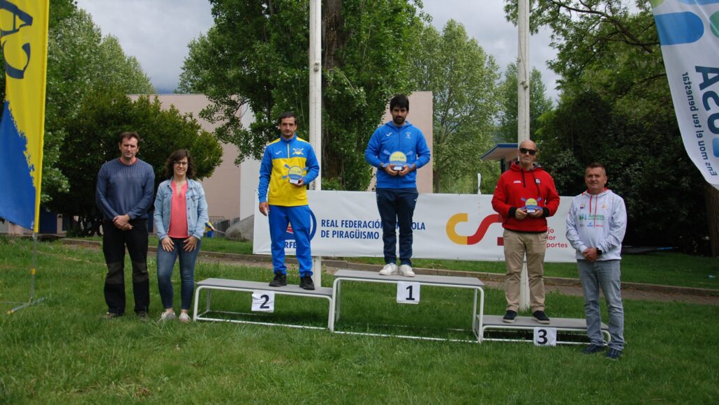 El Club Cadí Canoe Kayak puja al podi en la celebració de la Copa d’Espanya de Kayak Cross