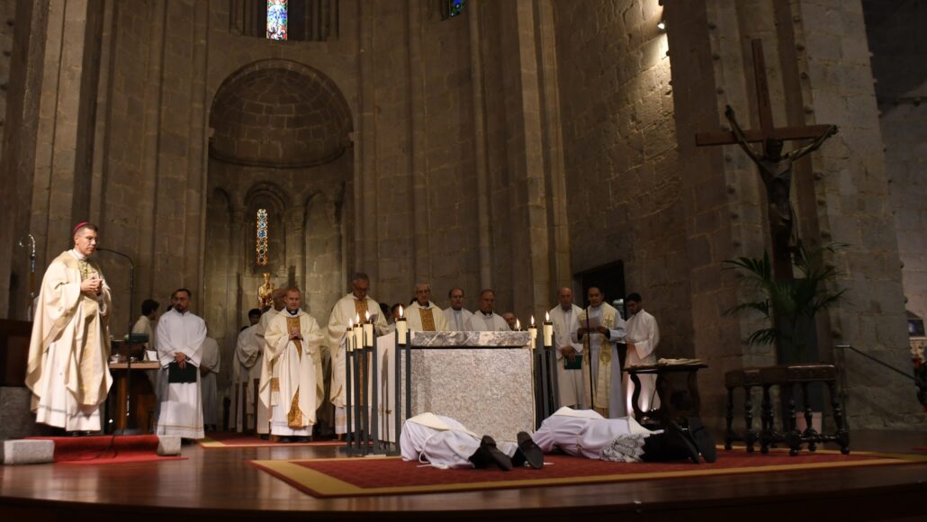 El bisbat d’Urgell ordena dos nous preveres en el marc de la festivitat de Sant Ot a la Seu d’Urgell