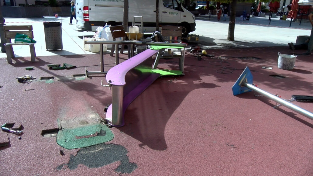 Puigcerdà comença els treballs de renovació de sis parcs infantils de la Vila